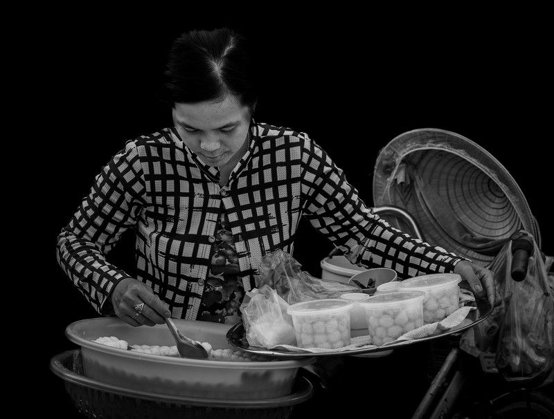 Selling rice and winephoto preview