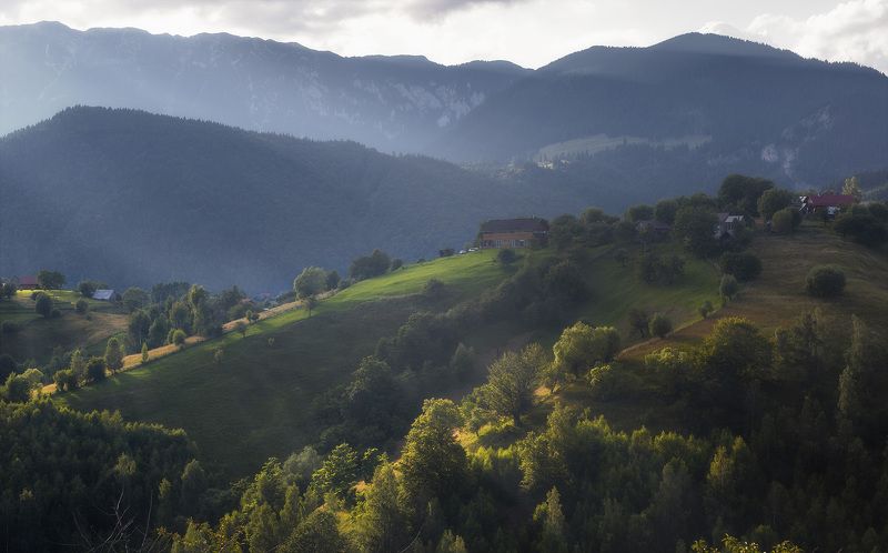 румыния. карпаты. Деревня в Карпатахphoto preview