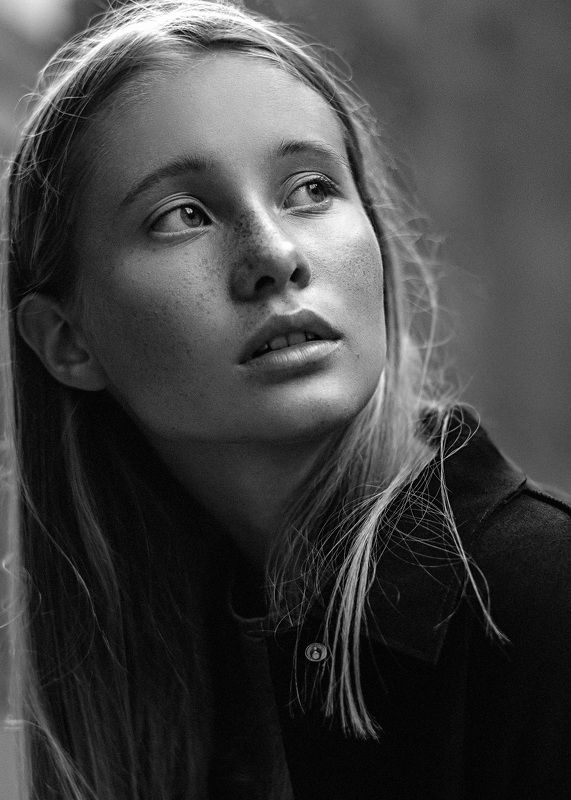 Ксюшаphoto preview