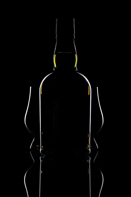 натюрморт, бокал, студия, бутылка И свет, и теньphoto preview