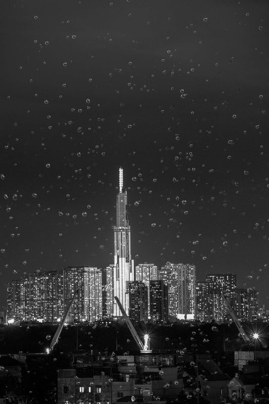 Saigon, rainy nightphoto preview