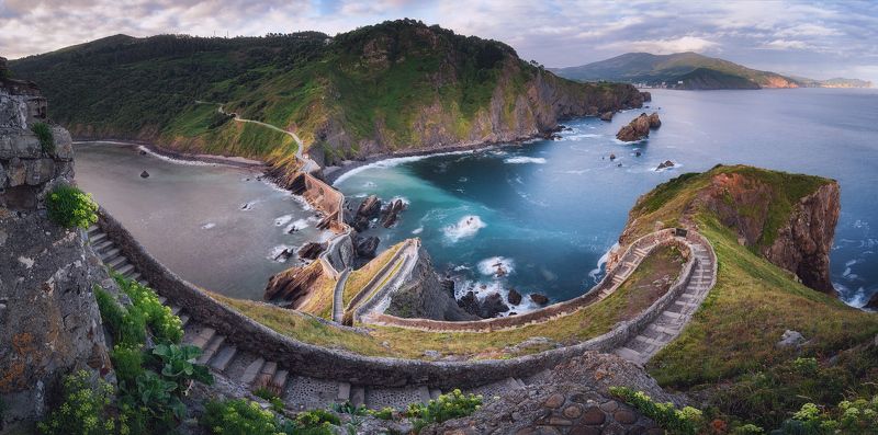 панорама, остров, gaztelugatxe, лето, испания, море, basque, бискайя, bizkaia Спускphoto preview