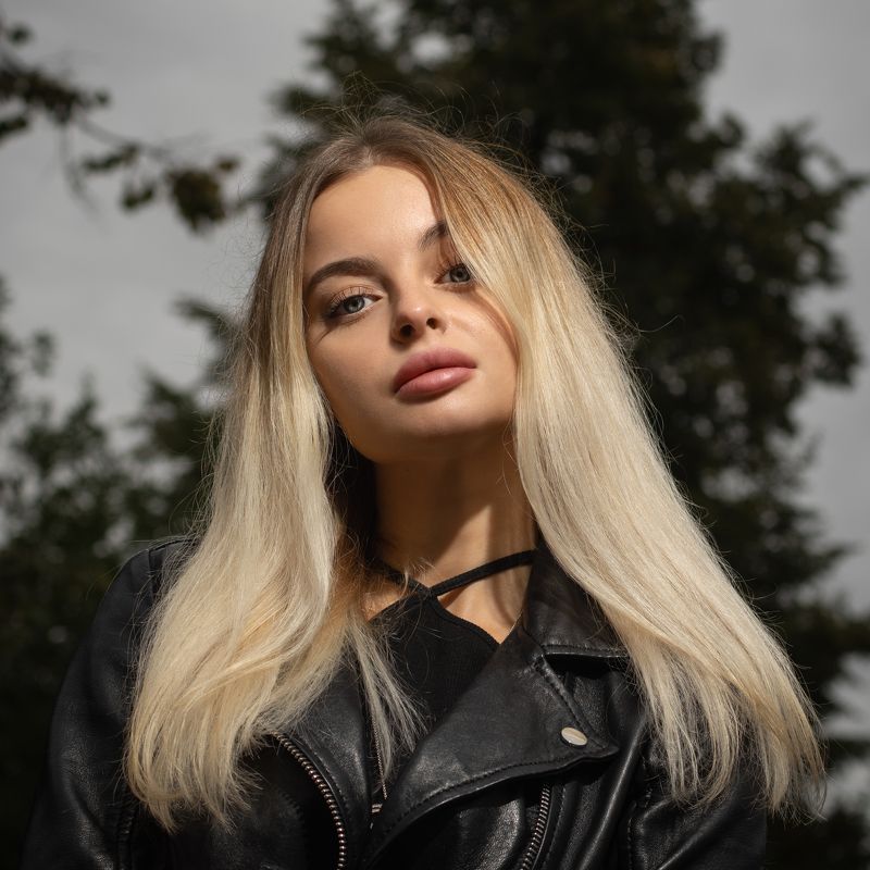 стрит, красивая девушка, женский портрет, концептуальное Настяphoto preview