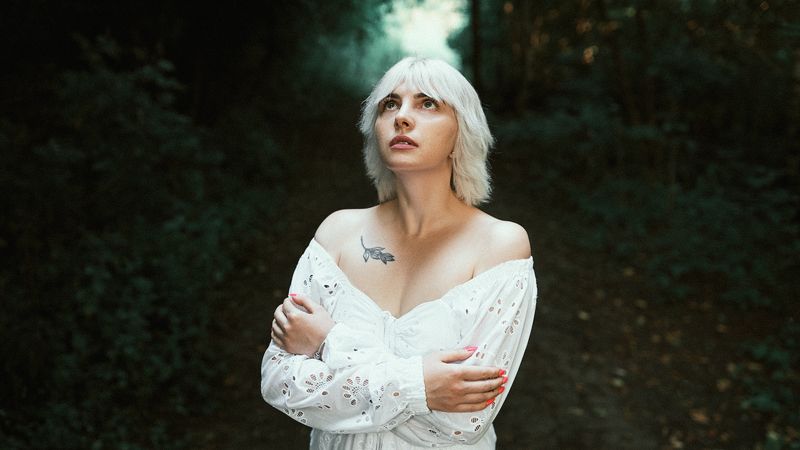 #girl #portraits #exotic #white #nikon #alone #mood #model #beautiful #tfp #art #interesting #light #sight #eyes #nature #pond #fores #poltava #Ukraine #photo Антонинаphoto preview