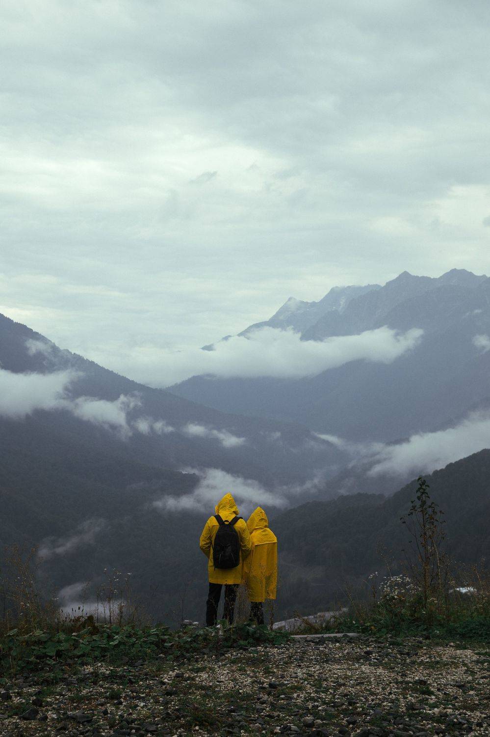 горы,небо,облака,дождь,люди,природа,плащ, Алексей Гусев