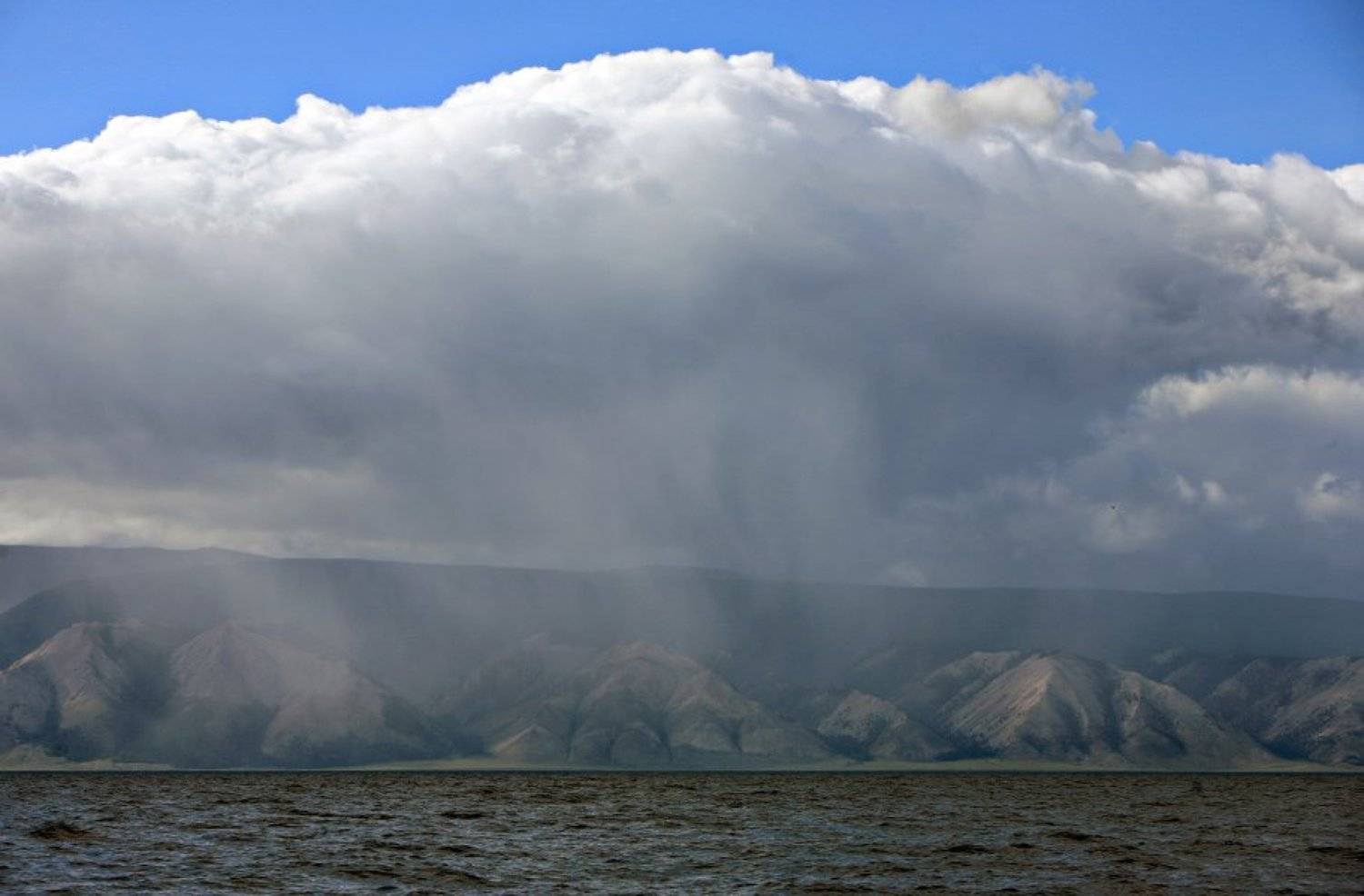 Дождь. Автор: Скиталец байкал, ольхон, Скиталец