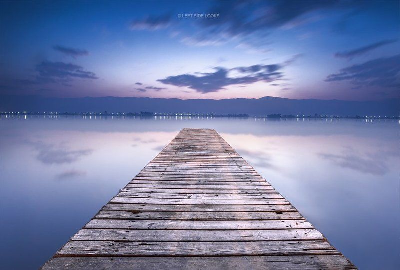 LEFT SIDE LOOKSphoto preview