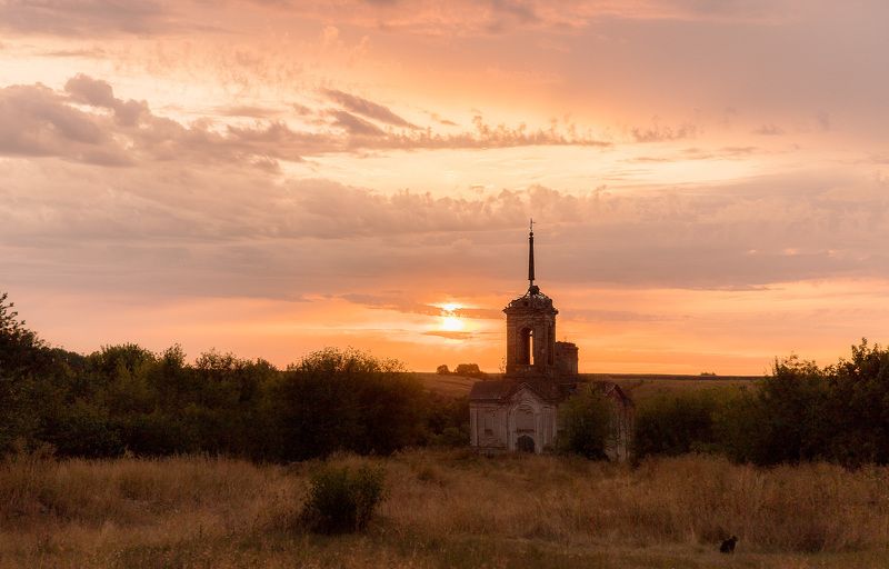 пейзаж, осень, рассвет, церковь Old church фото превью