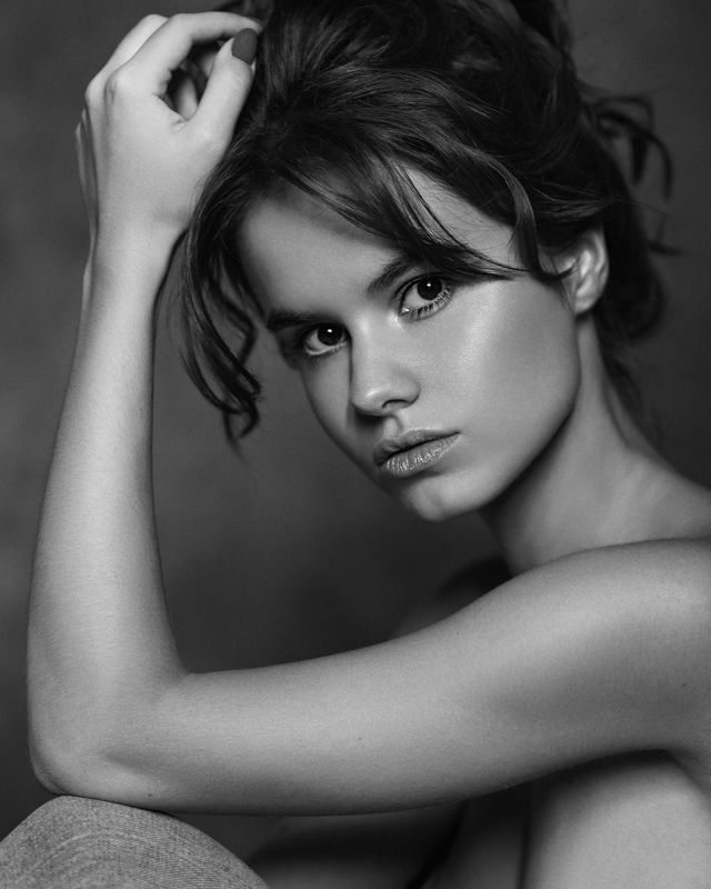 Алинаphoto preview