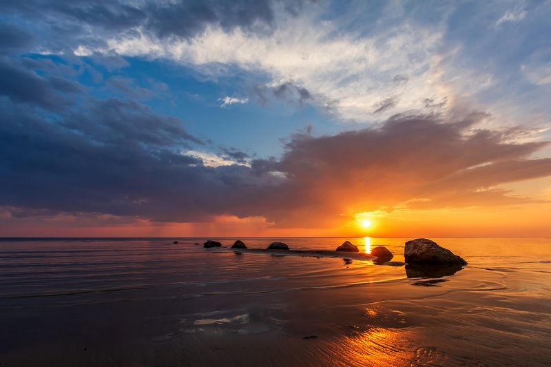 Закат на озереphoto preview