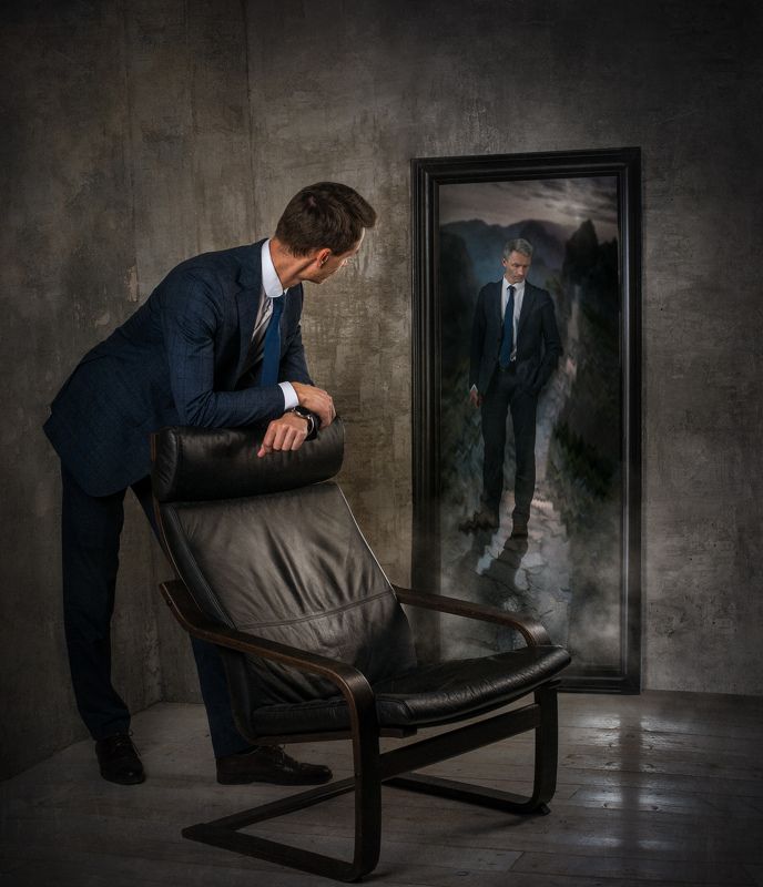 студийный портрет, мужской  портрет, концептуальное Андрейphoto preview