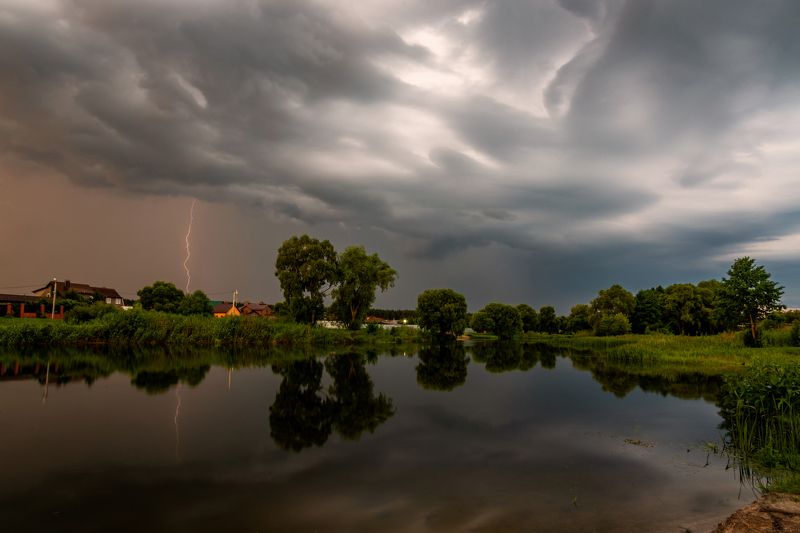 рассвет, молния, река, река нежеголь, титовка, шебекино Такой вот рассвет.photo preview