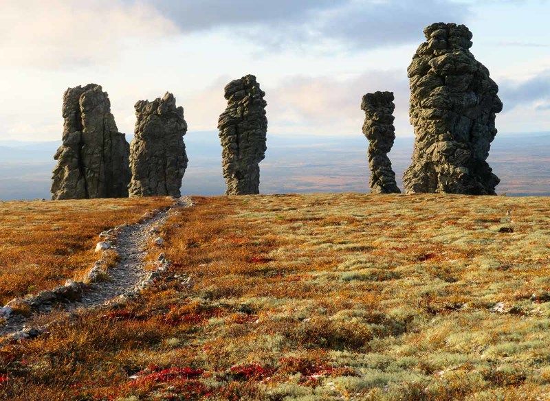 Маньпупунер, пейзаж, Урал, Коми, осень, тундра, тропа Маньпупунер фото превью