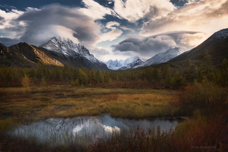 Колыма, Магадан, озеро Джека Лондона, осень, облака Воздушный бойphoto preview