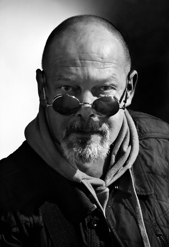 Портрет фотографа Андрея Папенинаphoto preview