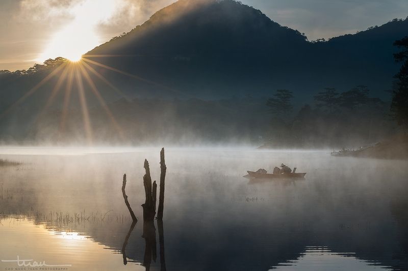 Morning in Tuyen Lamphoto preview