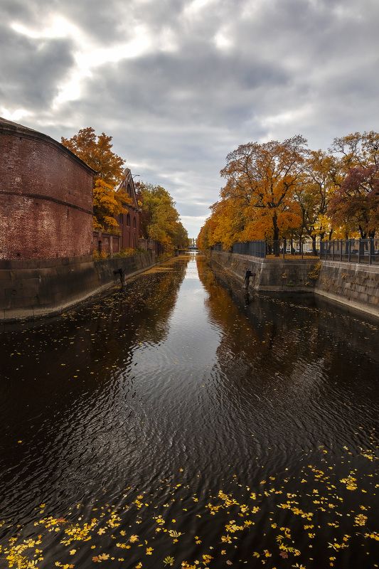 осень, город, пейзаж, канал, утро, кронштадт Прогулки по осени. Кронштадтphoto preview