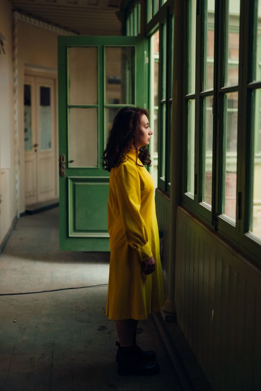 neiman,neimanart,georgia,portrait,people,color,girl,tbilisi ----photo preview