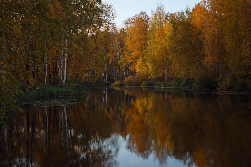 озеро, горы, лес, природа, закат, рассвет, красота, приключения, путешествие, облака Отражение осениphoto preview