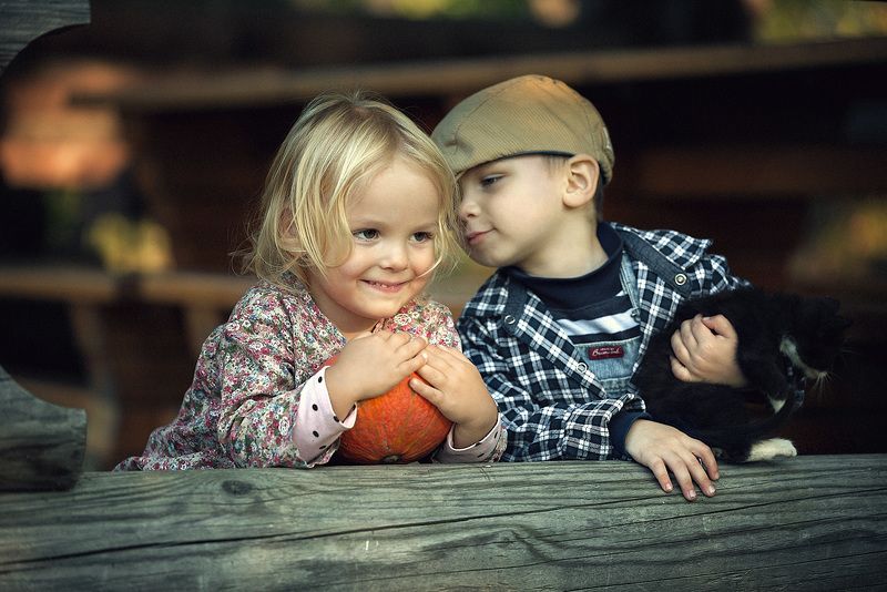 девочка, мальчик Каролинка и Маркушаphoto preview