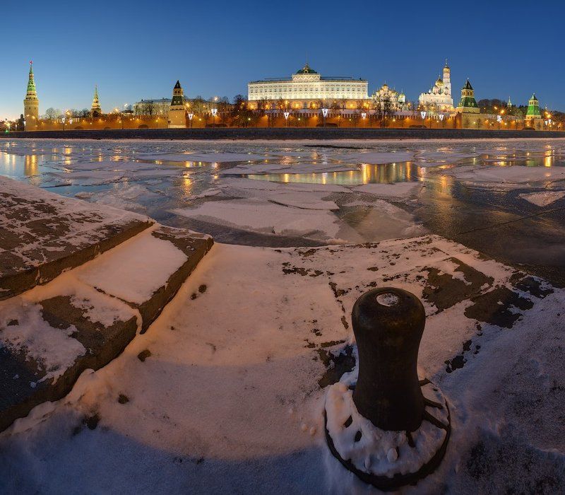 кремлёвская набережная, кремль, москва ***photo preview