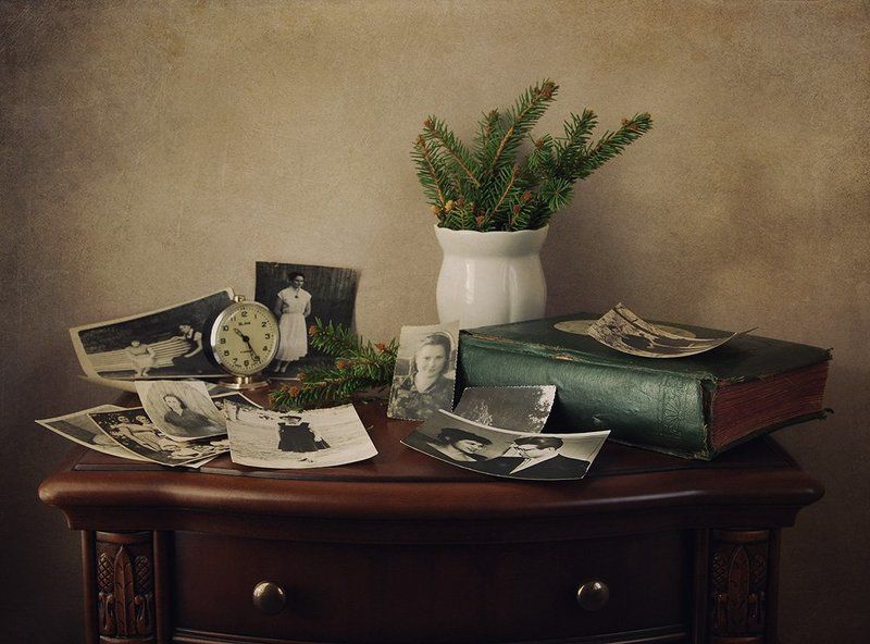 Старый альбомphoto preview