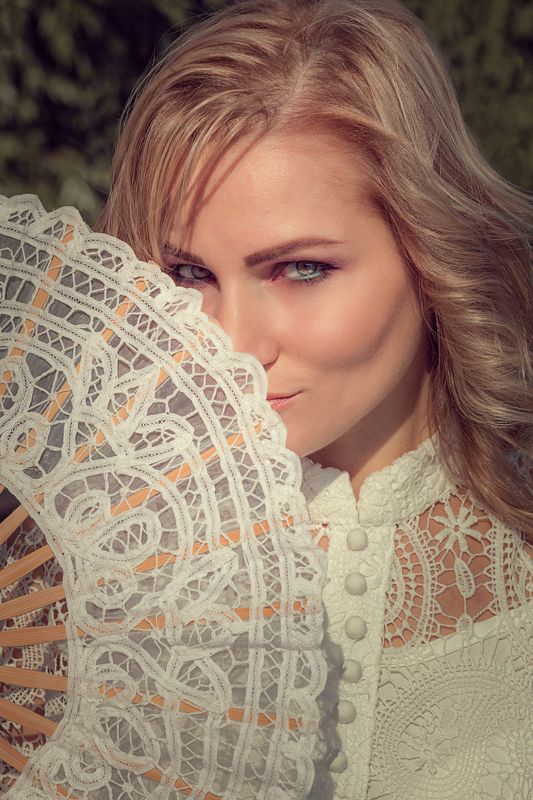 #женскийпортрет #постановочнаяфотография #девушкасвеером #прогулка  КРУЖЕВАphoto preview