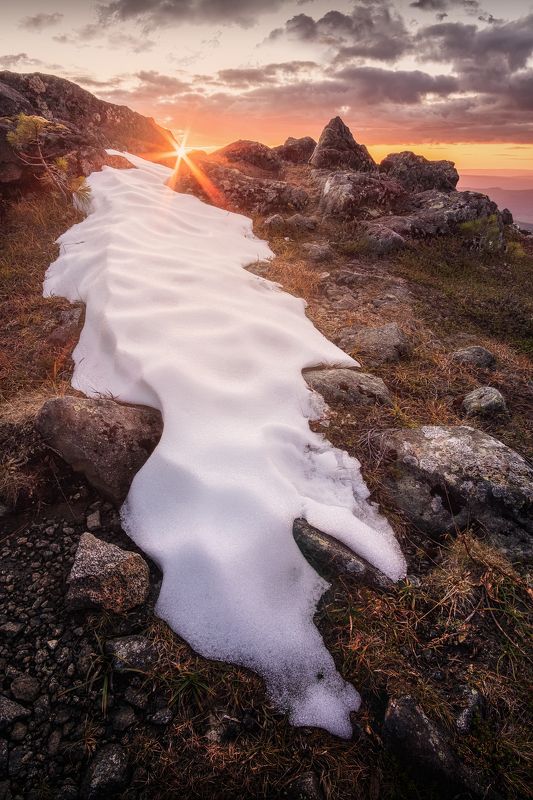 серебрянка, серебрянский камень, урал, северный урал, осень, закат, вечер Снежная тропинкаphoto preview
