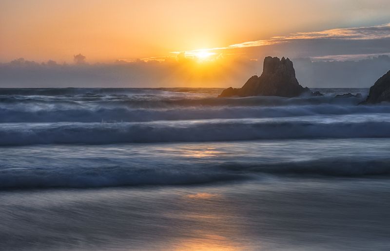 #BEACH #SUNSET #SUNSTAR #SUN #SEA #WAVES MOOD WAVESphoto preview