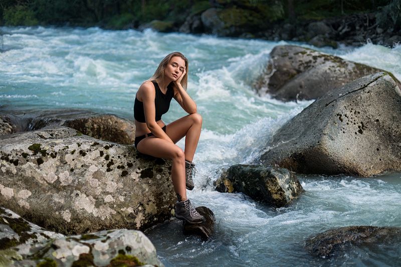 nude, naked, beauty, nature, girl, girle on the nature, portrait, blonde, mountain lake, hike, altay, ню, обнаженная девушка, поход, горное озеро, алтай, блондинка Привал на р.Кучерлаphoto preview