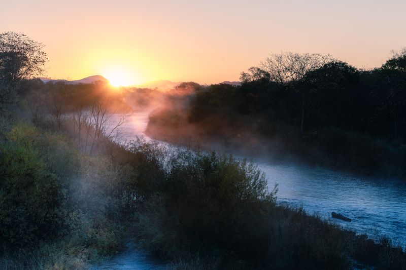 река, рассвет, осень, туман, холод, вода, время года Рассвет на реке Стеклянухе фото превью