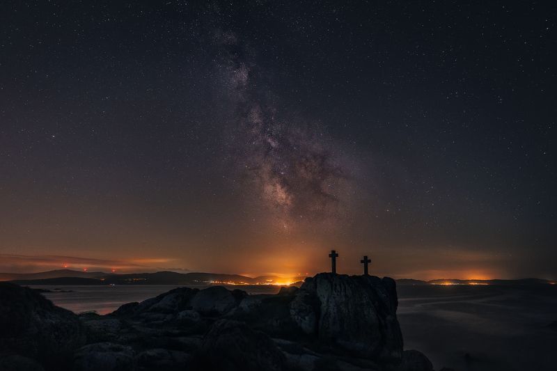 #milkyway #night #cross #cosmos #stars #sea Milky Way over Roncudo placephoto preview