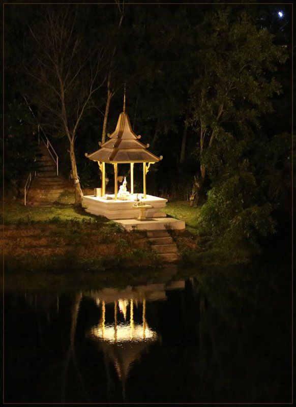 Уединениеphoto preview