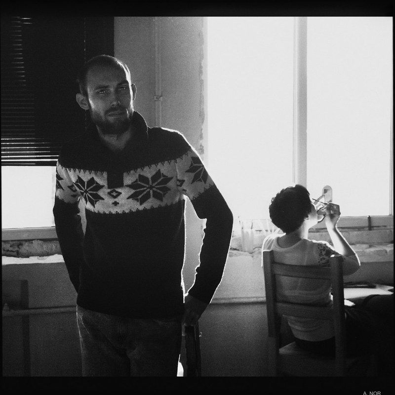 Морозные узоры или случай возле окна.photo preview