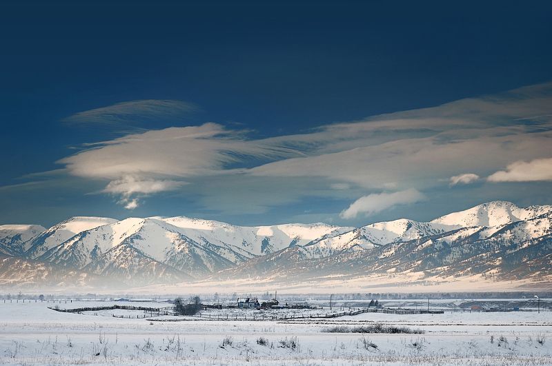Алтай, Катунский хребет Катунский хребет. Горный Алтай. Россия.photo preview