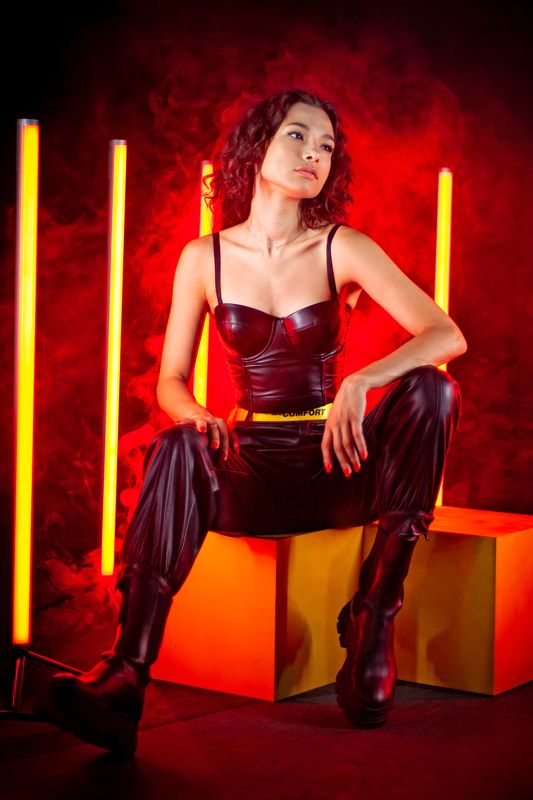 портрет, красный, свет, Fire girlphoto preview