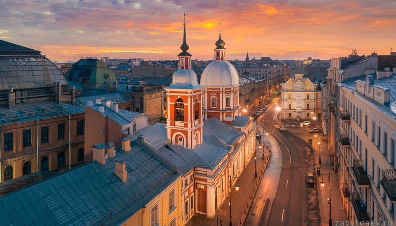 россия, петербург, осень, рассвет Пантелеймоновская церковь у музея Штиглицаphoto preview