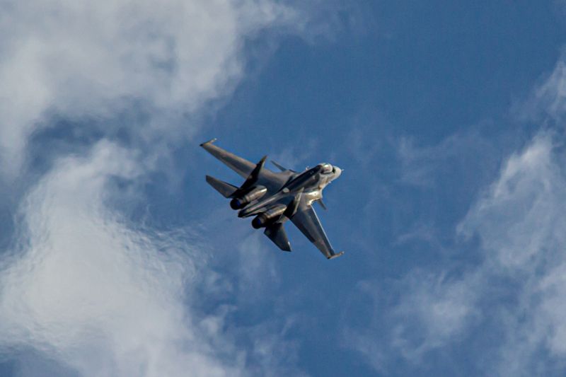 самолет, облака, истребитель, СУ, МИГ, скорость, истребители, вооружение, россия, ВВС, самолеты, гром photo preview