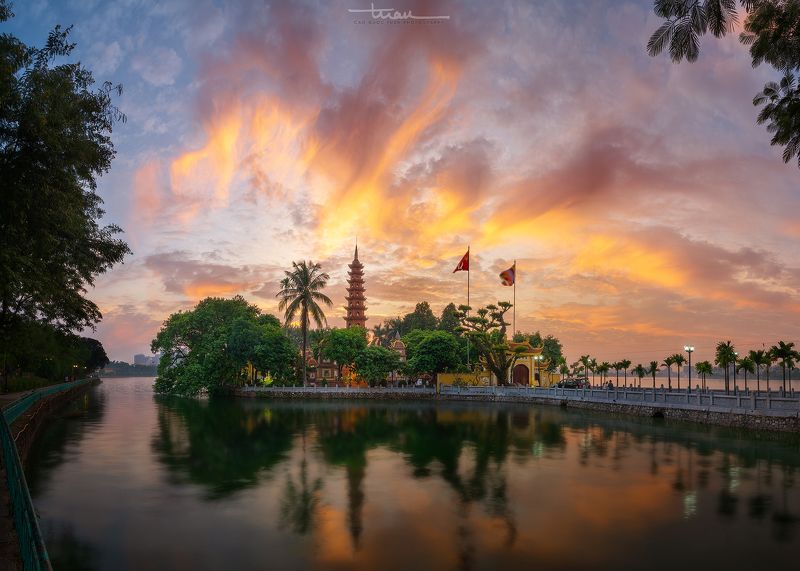 Tran Quoc Pagoda 03photo preview