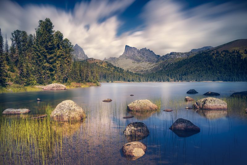 природа, пейзаж, ергаки, красноярский край, сибирь, озеро, горы, скалы, тайга, камни, берег, отражения, облака, голубой, большой, длинная, туризм, путешествия, nature, siberia, lake, ergaki, taiga, krasnoyarski krai, shore, cost, mountains, rocks, travel, Озеро Светлоеphoto preview