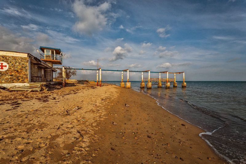 март у самого Черного моряphoto preview