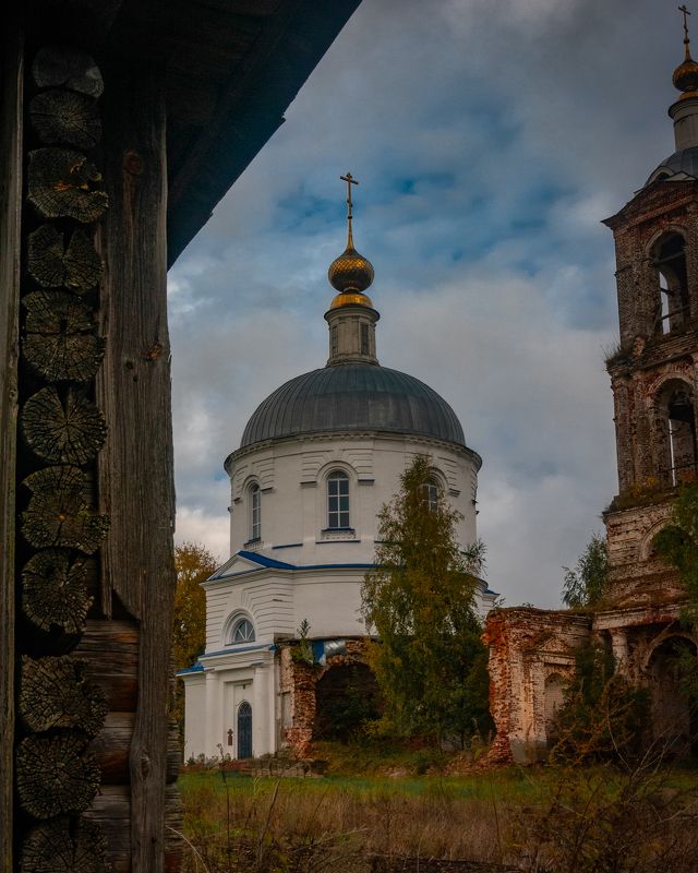 Деревенский храмphoto preview