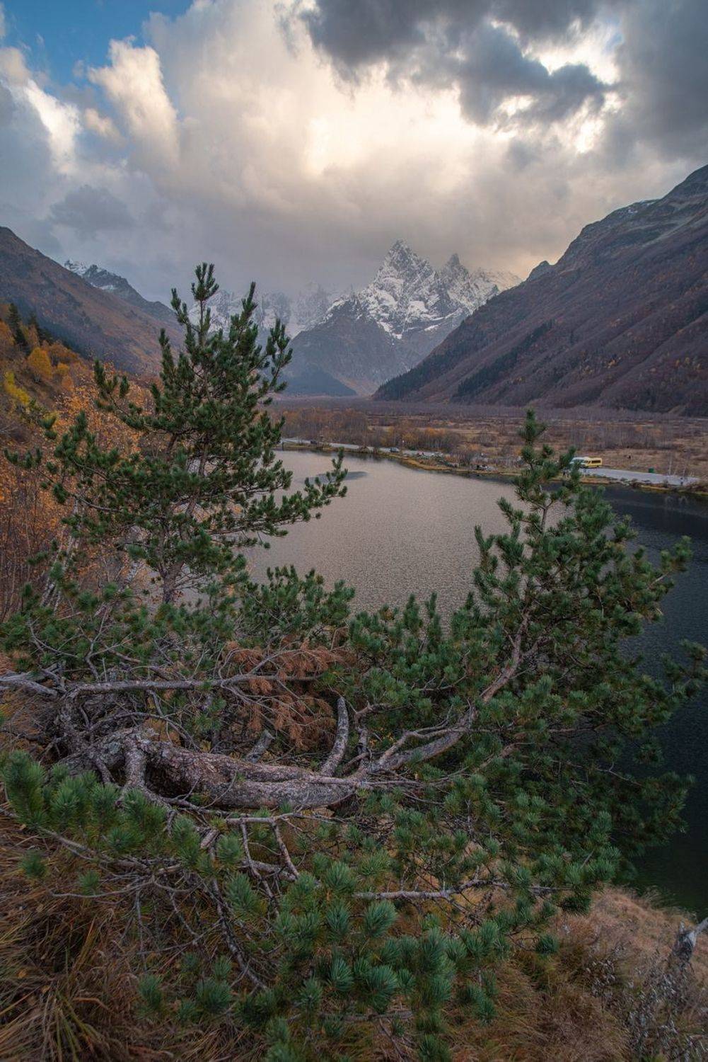 гора, рассвет, небо, облака, вечер, тучи, непогода, туман, дымка, ущелье, домбай, озеро, сосна, дерево, туманлы, Арсен Алабердов