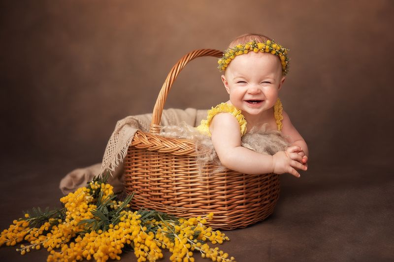 дети смех цветы улыбка счастье photo preview