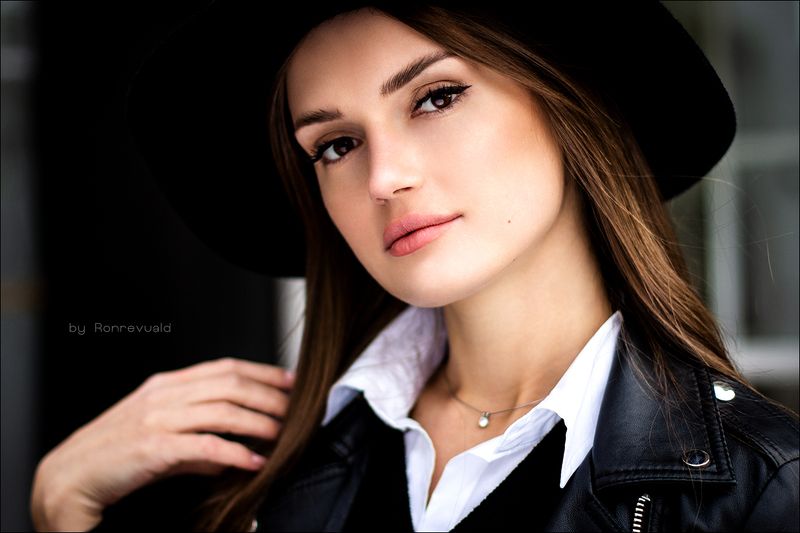 girl,woman,eyes,beauty,portrait,fashion,light,девушка,портрет,москва,свет, глаза Leraphoto preview