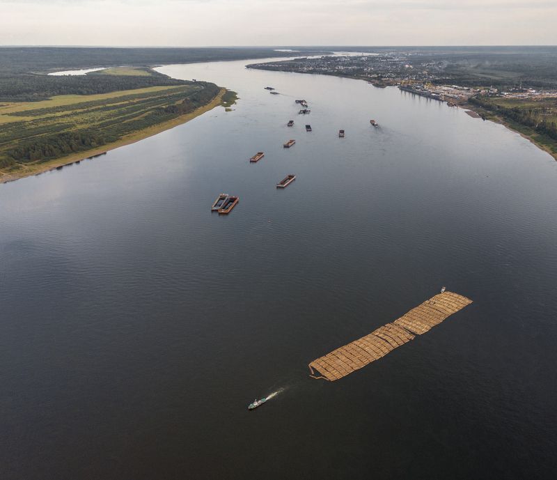 плот, пиловочник, буксировка, Енисей,  Плот на Енисееphoto preview