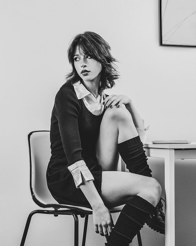 fine art , постановочная фотография ,жанровый портрет, губы , portrait photo preview