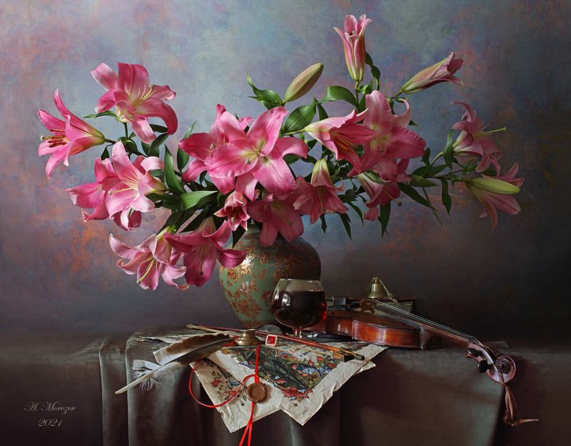 цветы, лилии, букет, скрипка, музыка Натюрморт со скрипко и лилиямиphoto preview