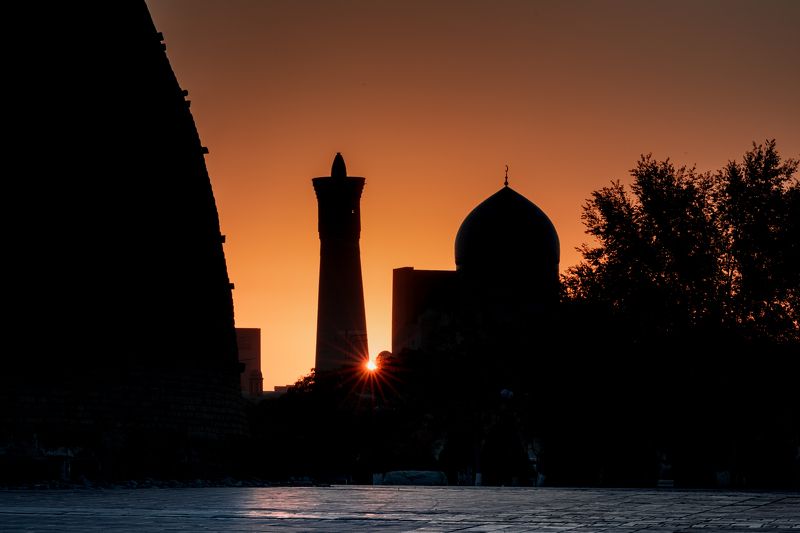 orient, east, uzbekistan, bukhara, mosque, minater, wall, city, town, old city, oriental, middle asia, sun, sunrise, dawn Odl Bukhara in the morning lightphoto preview