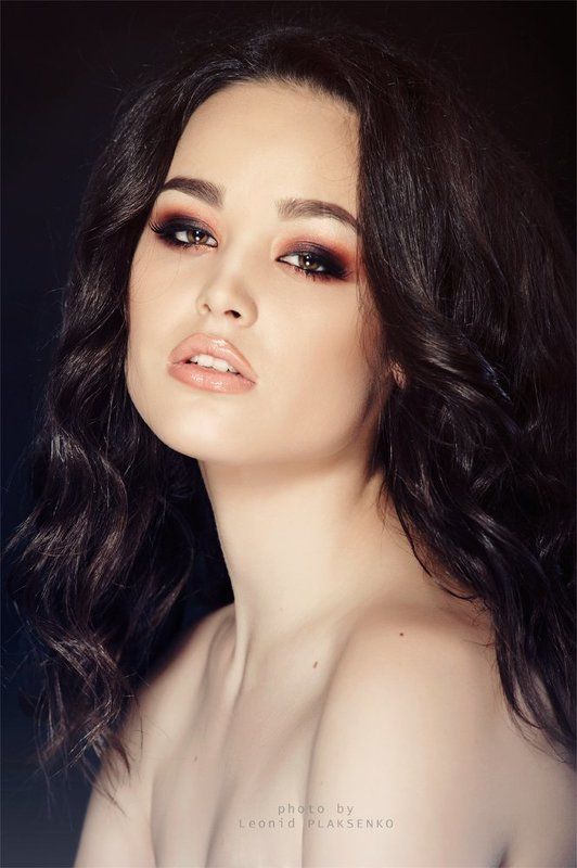 Брюнетка, Красотка, Портрет девушки *photo preview